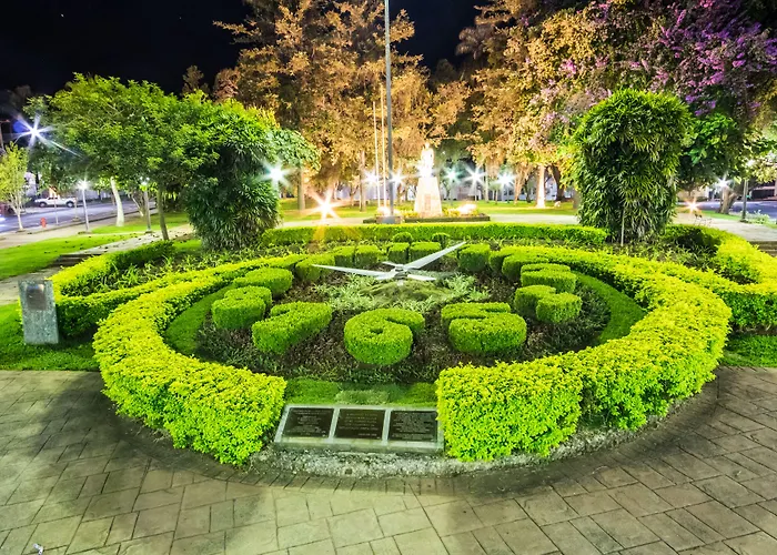 Dan Inn Poços de Caldas com Cortesia de 01 dia no Parque Walter World