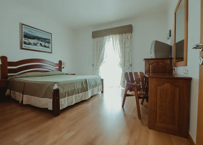 Hotel Quinta Dos Cedros Celorico Da Beira