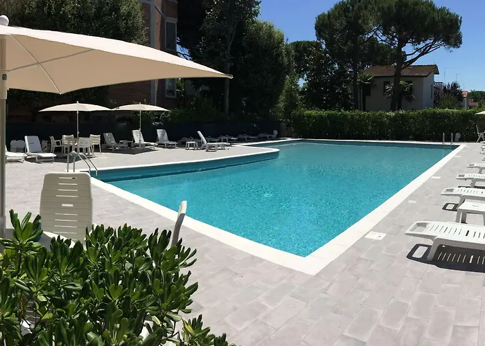 Hotel Dafne Punta Marina