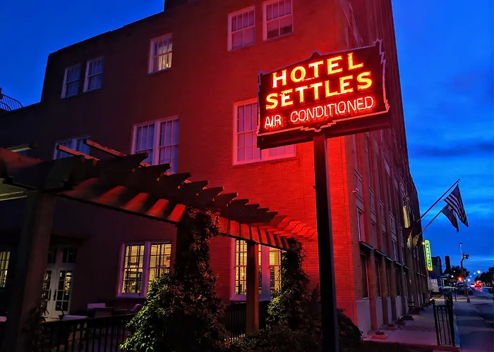 Hotel Settles Big Spring