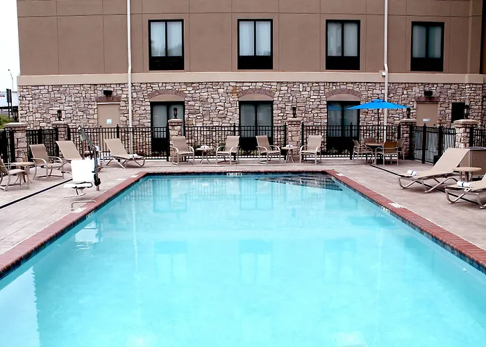Holiday Inn Express & Suites Paducah West By Ihg