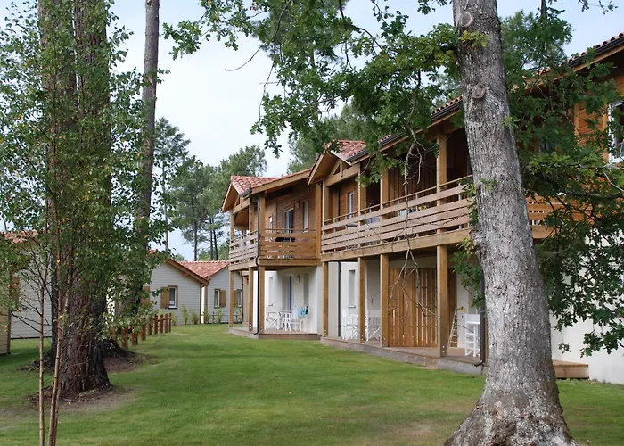 Les Cottages Du Lac Parentis-en-Born