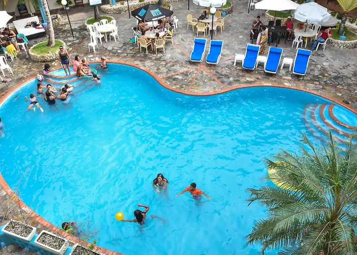 Acuarium Suite Resort La Viva