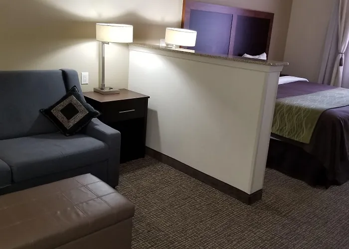 Comfort Inn & Suites Lakeside Eagle Pass