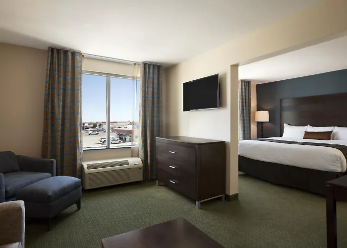 Wingate By Wyndham Seminole Hotel