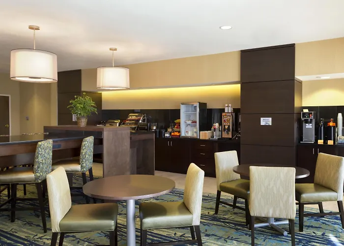 Wingate By Wyndham Seminole Hotel