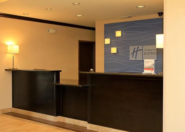Holiday Inn Express Hotel & Suites Floresville By Ihg