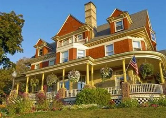 Old Rittenhouse Inn