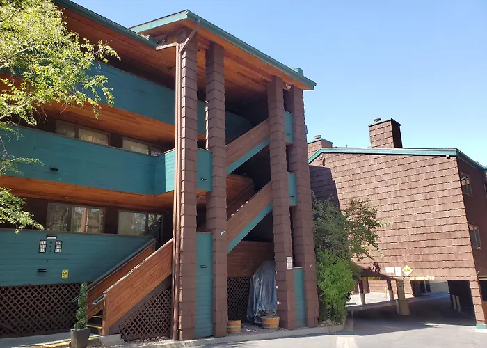 Getaways At Snow Lake Lodge Big Bear Lake