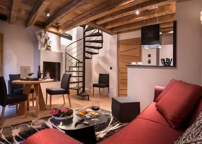 Les Loges Annecy Vieille Ville