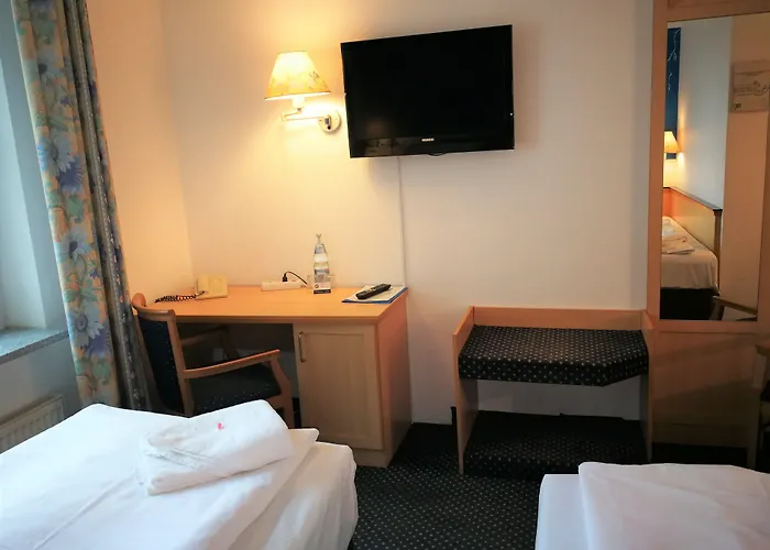 Hotel NEAR BY