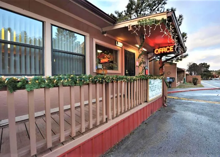 Pinecliff Village Resort Hollywood