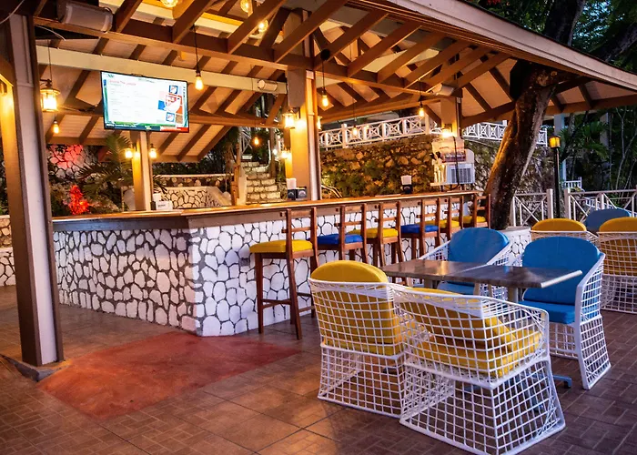 Hibiscus Lodge Hotel Ocho Rios
