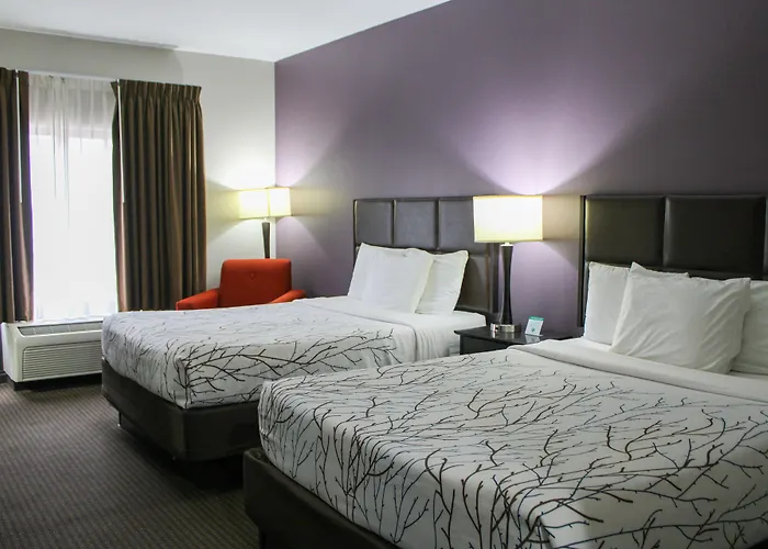 Parkwood Inn & Suites Manhattan
