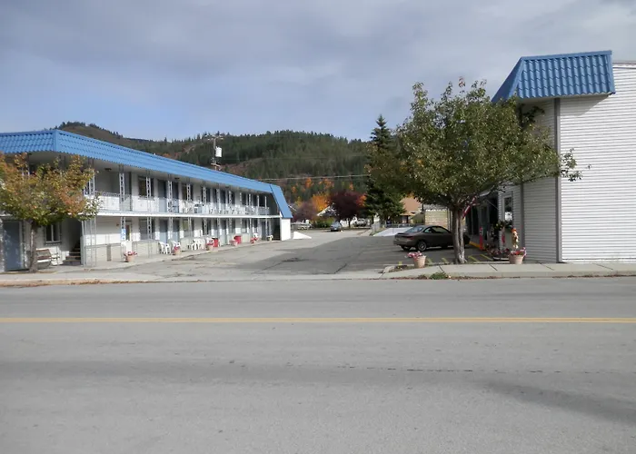 Trail Motel