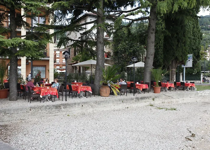 Hotel Lido Torri Del Benaco