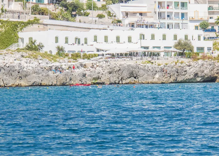 Hotel La Roccia Castro 