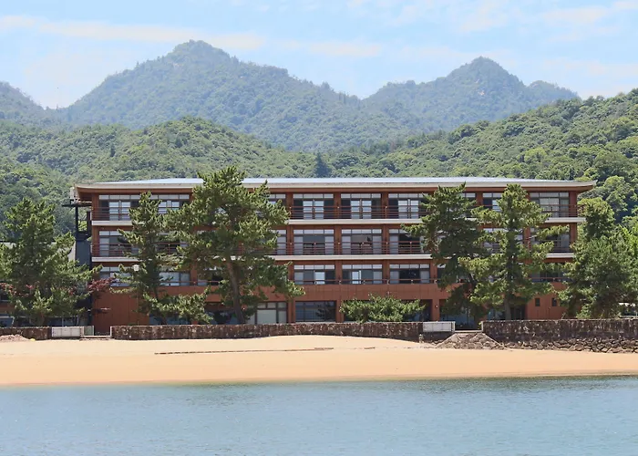 Miyajima Seaside Hotel