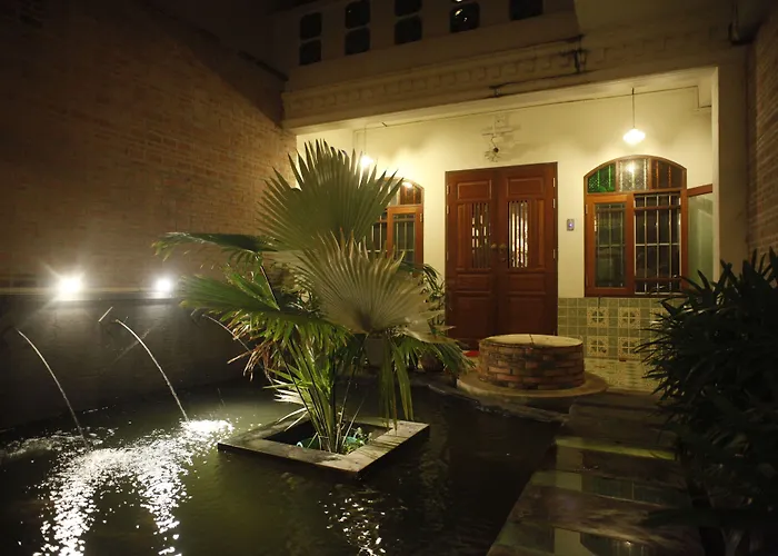 99 Oldtown Boutique Guesthouse Sha Extra Plus Phuket