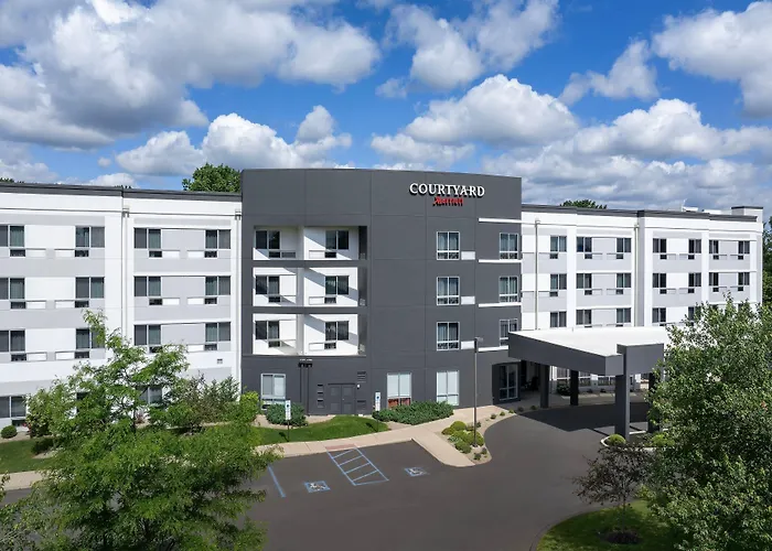 Courtyard By Marriott Philadelphia Bensalem Hotel