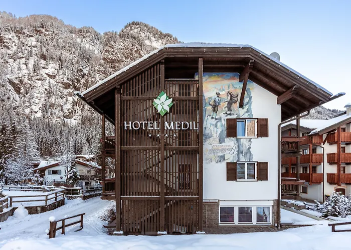 Hotel Medil Campitello di Fassa