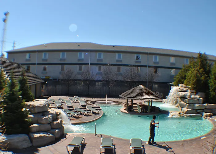 Commodore Resort Put-in-Bay