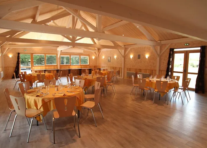 Logis Hôtel Le Bois Dormant-Hôtel Restaurant&Spa Champagnole
