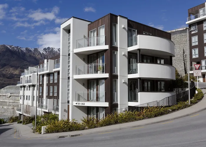 Queenstown Village Apartments