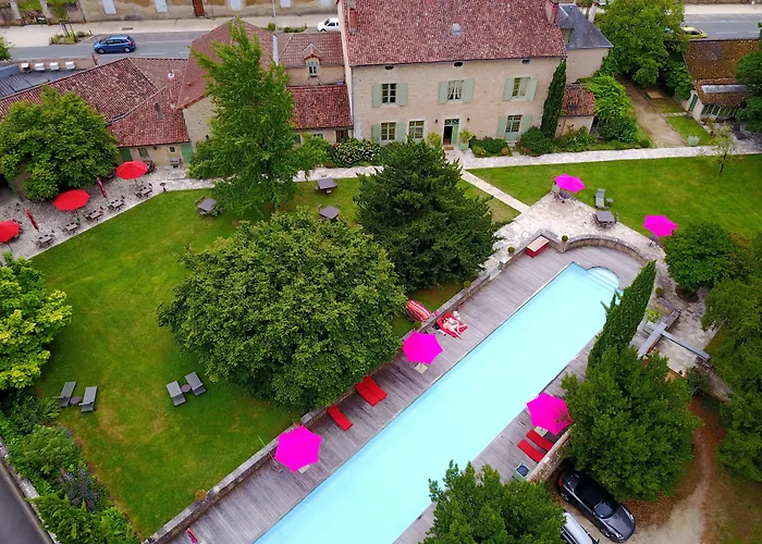 Hôtel Les Orangeries Lussac-les-Châteaux