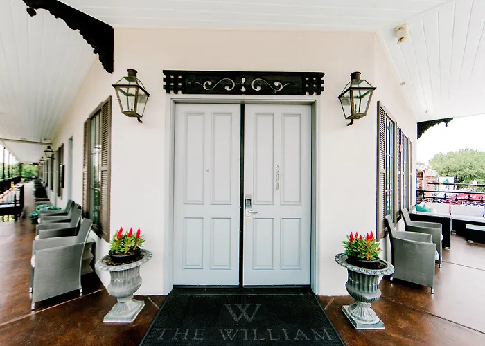 The William Boerne Hotel