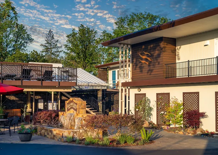 Golden Haven Hot Springs Hotel Calistoga