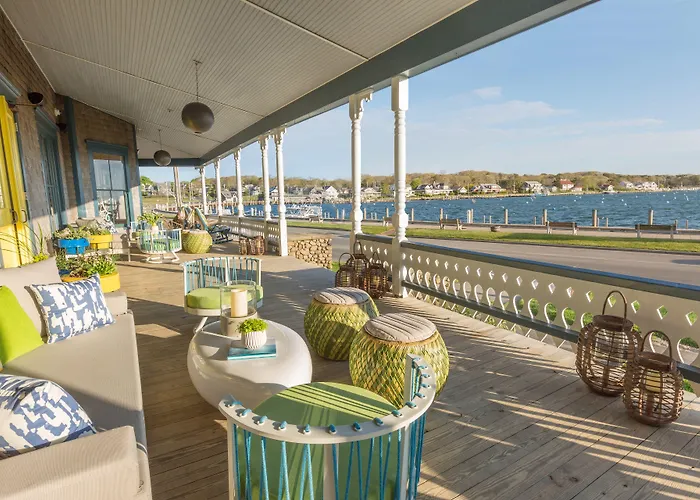 Summercamp Oak Bluffs