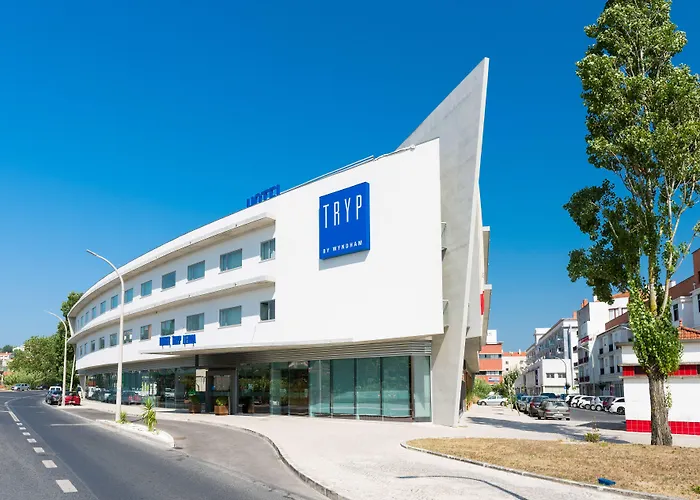 Tryp By Wyndham Leiria Hotel