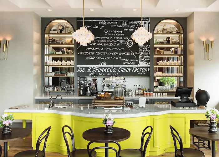 The Charmant Hotel La Crosse