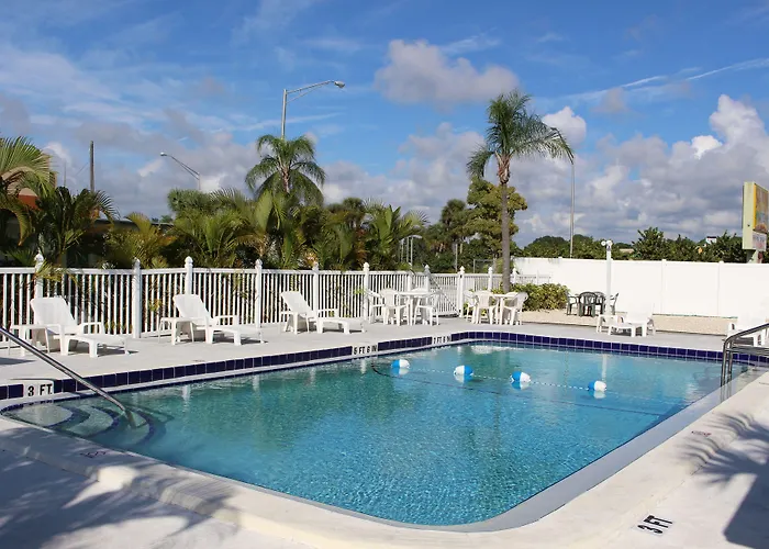 Sunshine Inn & Suites Venice, Florida Venice Gardens
