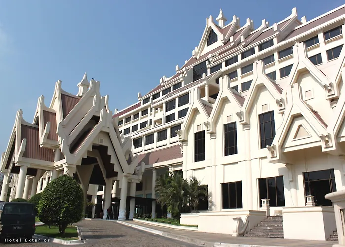 Rose Garden Hotel Yangon