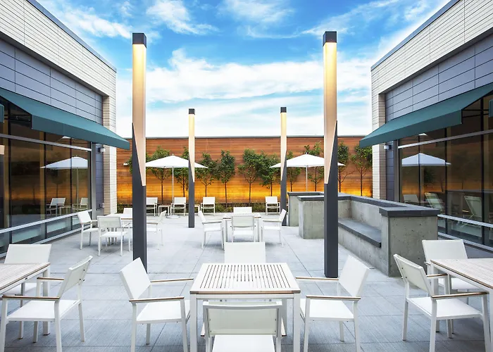 Hotel Element By Marriott Boston Seaport District