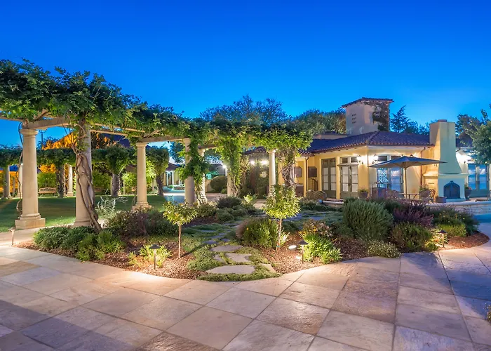 Calipaso Winery & Villa Paso Robles