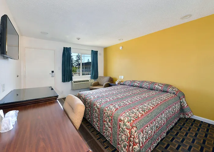 Budget Inn By 101 Bus From Downtown Rohnert Park