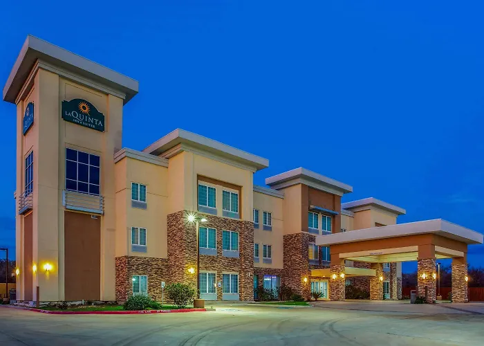 La Quinta By Wyndham Luling Hotel