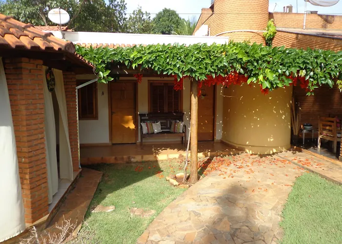 Hotel Pousada Chale Das Flores Sertãozinho