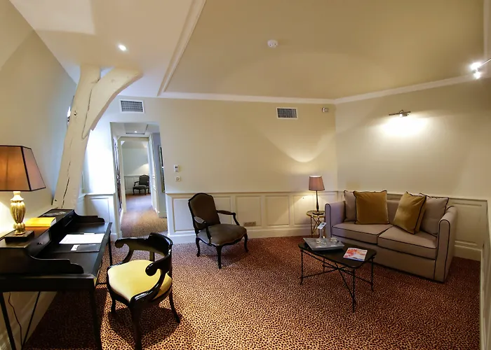 Hotel La Cour Berbisey - Teritoria Dijon