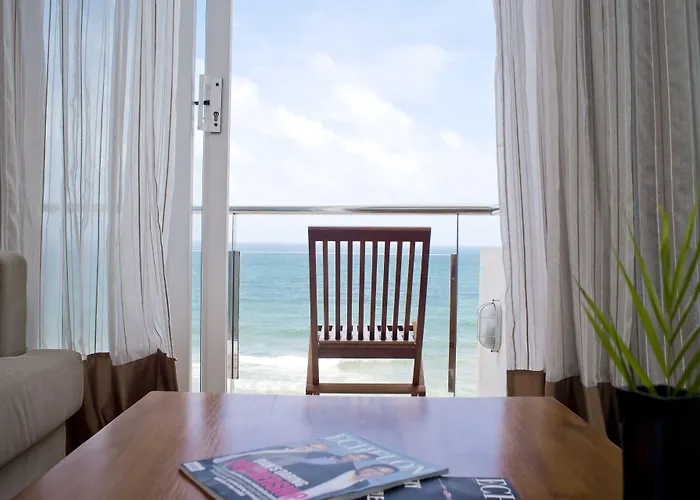 Ocean Edge Suites & Hotel Colombo