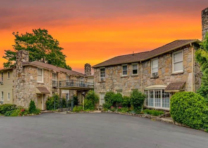 Echo Mountain Inn Hendersonville