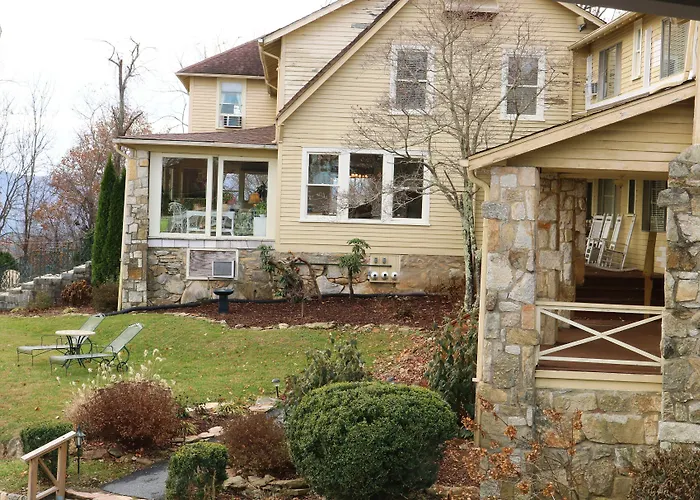 Echo Mountain Inn Hendersonville