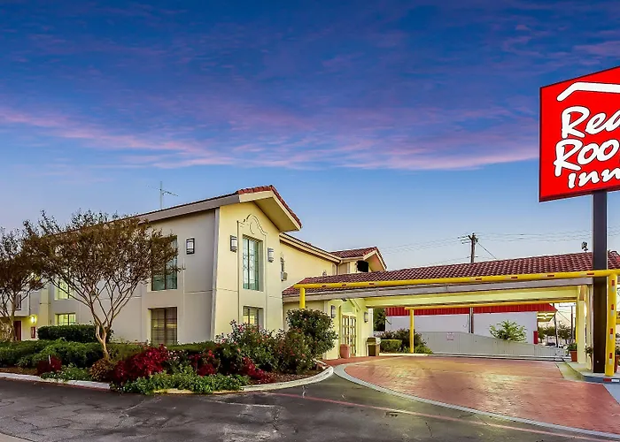 Red Roof Inn Plano