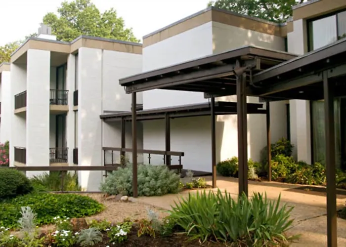 Griffin Hotel, An Official Colonial Williamsburg Hotel