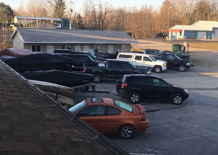 Tarragon Motel Marinette