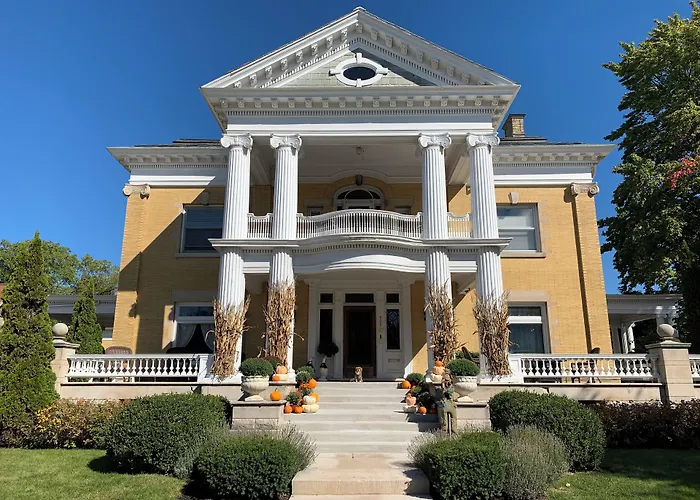 Cartier Mansion