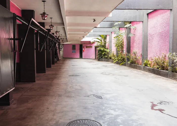 Hotel Avenida (Adults Only)